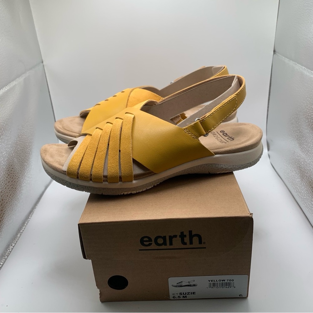 Earth Yellow Women's Sandals